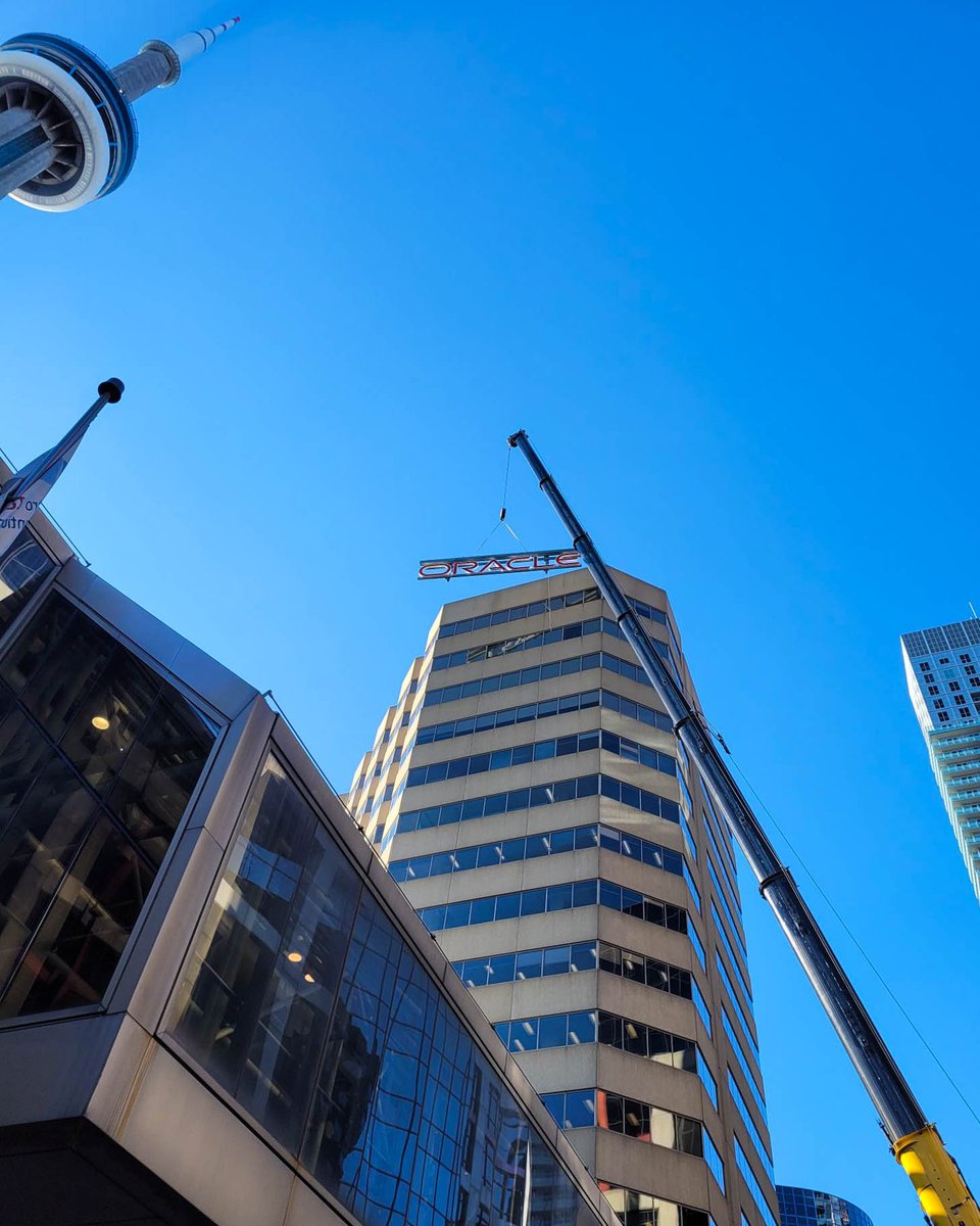 mediaresources's tweet image. When it comes to removing signage from your building or space, no matter how high, partnering with MRI is the trusted choice!

Let's work together to ensure a seamless transition for you!

#signremoval #signage #signinstall #installation #MRI #safetyfirst #signagesolutions