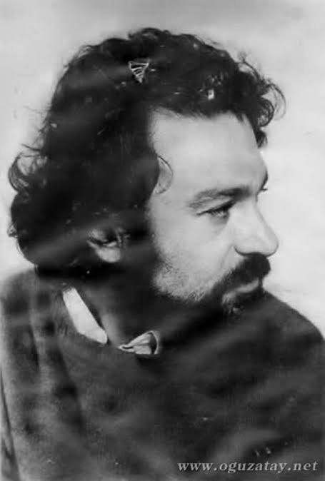 "Şu anda, sana güzel bir söz söyleyebilmek için, on bin kitap okumuş olmayı isterdim" dedi. 
Gene de az gelişmiş bir cümle söylemeden içim rahat etmeyecek: "Seni tanıdığıma çok sevindim kendi çapımda..."

Oğuz Atay