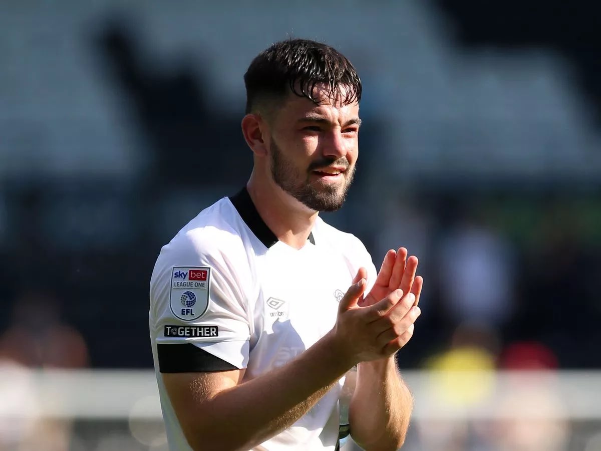 Brighton appear determined to sign Ireland U21 centre-half Eiran Cashin from Derby. In fact according to the Telegraph they've had 4 bids under the Rams £3 million valuation rejected so far. That would be some move for Eiran if it happens. ☘️ #greenshoots
