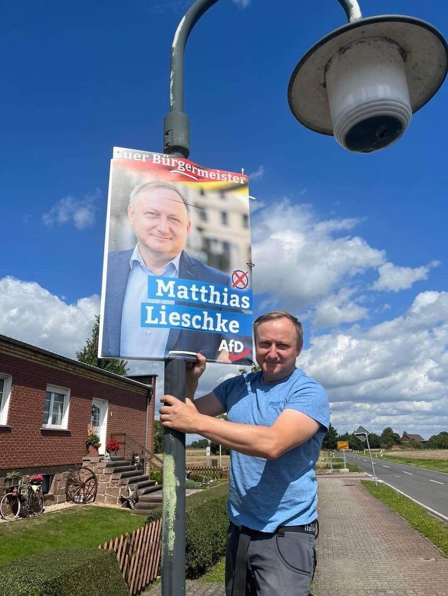 Janine38270960's tweet photo. 💙💙💙
Die nächste Bürgermeisterwahl steht an. Daumen sind ganz fest gedrückt für @AfD_Lieschke in #Kemberg
Am 03.09.23 wählen gehen!
❤️🇩🇪💙 https://t.co/NaiRR5NTvm