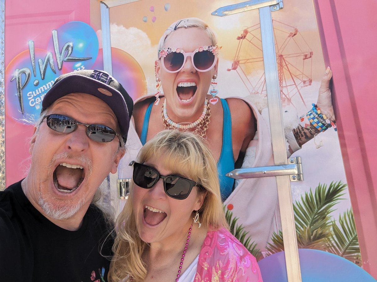 First time seeing @Pink, and @JillLiptow and I are already having fun at @ComericaPark hours before the show! #IAmHere #PinkSummerCarnival