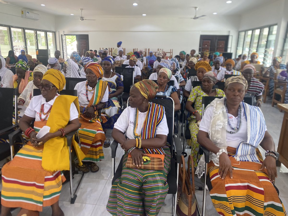 riseghana's tweet photo. “Before the training on leadership, conflict resolution and peace building some of us were merely figureheads, the project helped us harness our leadership potential to solve community problems. Thnks to @riseghana and partners” Queen Mother. Project close-out meeting. https://t.co/9AwdySGc3t