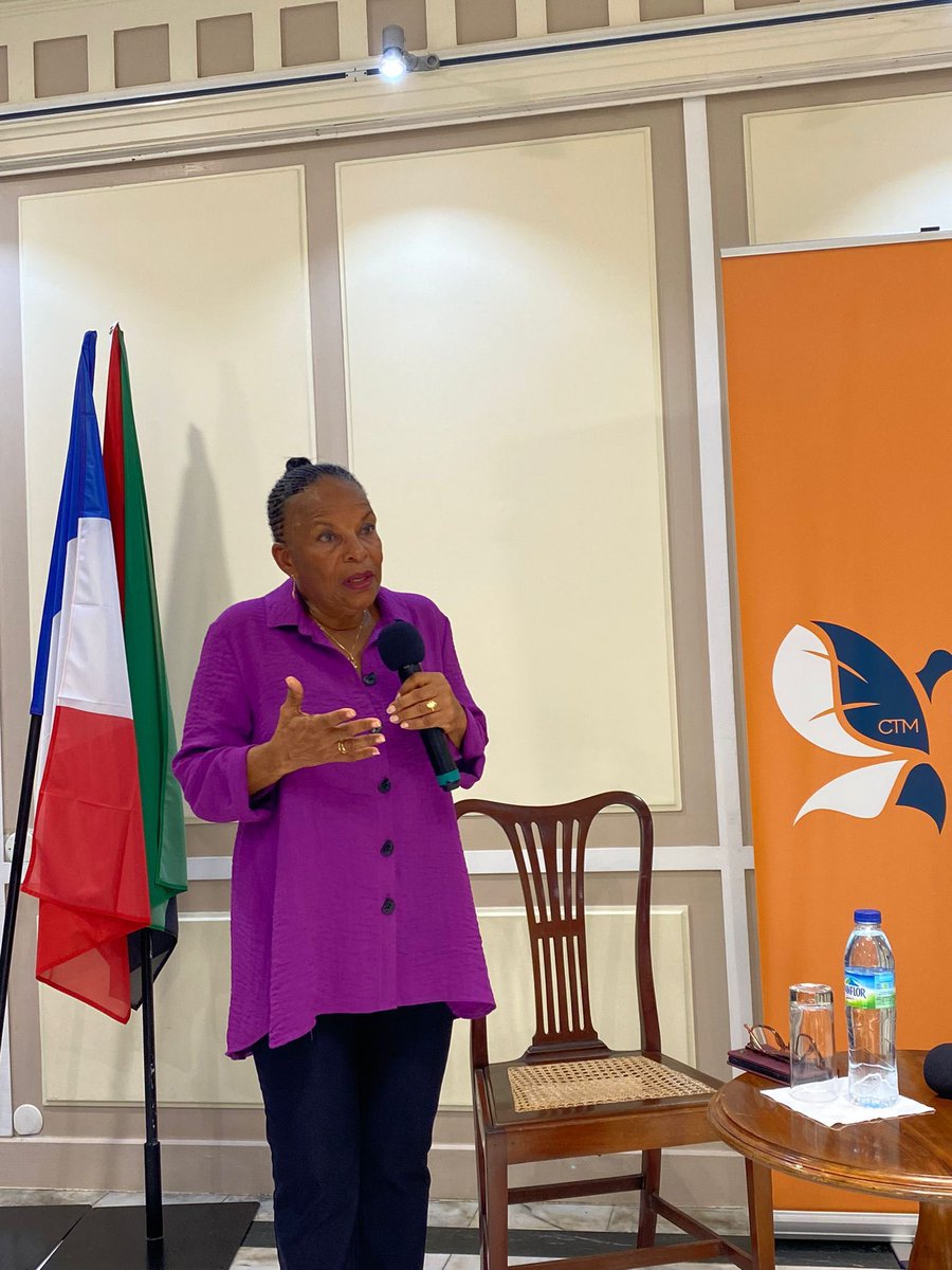 CTM_Martinique's tweet photo. #ACTUSCTM 

Un moment inspirant et plein d'espoir autour d'une partie de la #jeunesse martiniquaise ! https://t.co/4zDArq3wMt