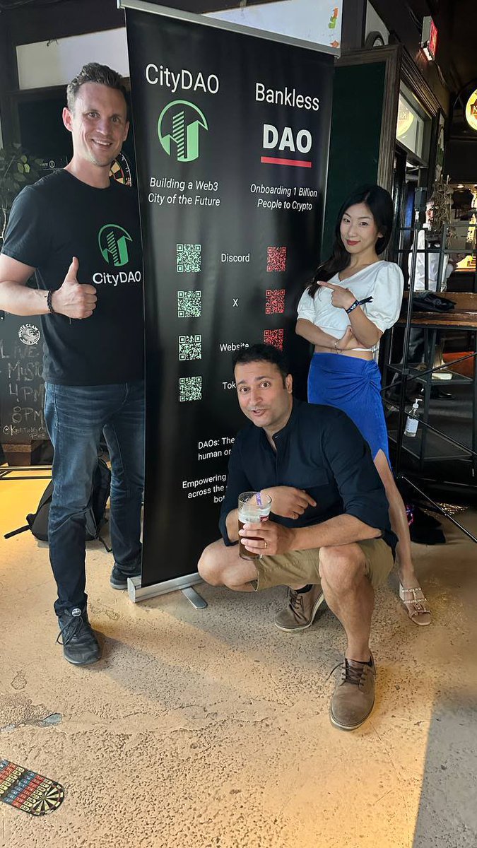 links 🏴 tweet media