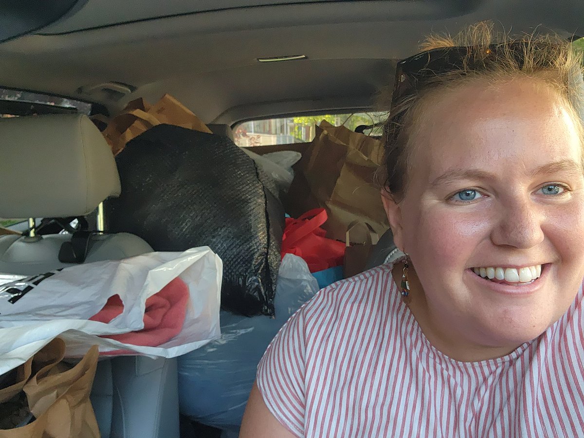 This the Buffalo I know and love! Filled my car to the brim picking up donations for the asylum seekers! Thank you to @JFMFofWNY @BurningBooks for bringing the community together to welcome people to Buffalo. #WelcomeNY @thenyic