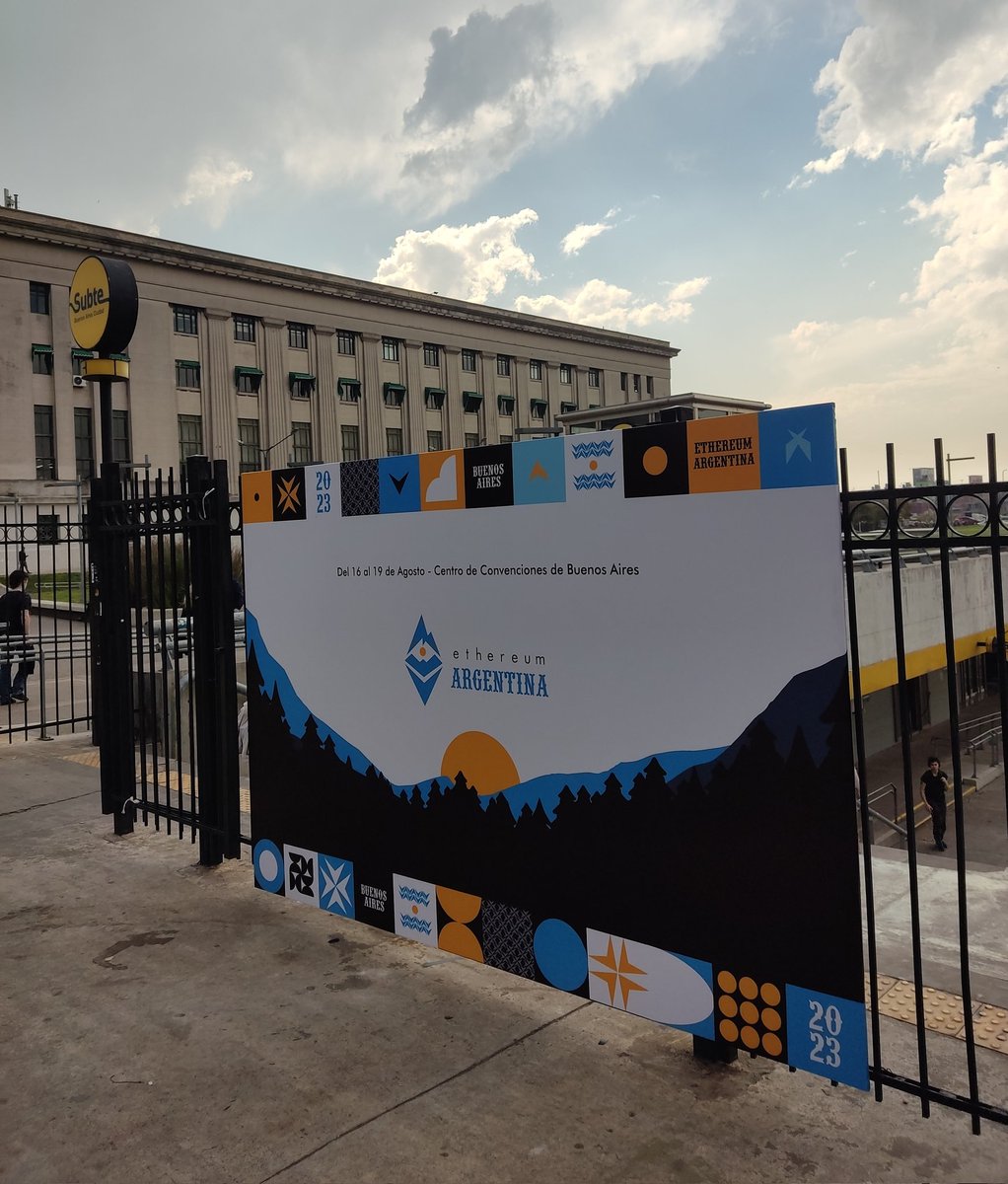 holaNFT's tweet photo. Buildathon @EtherArgentina ✨🇦🇷🤩 https://t.co/lE6m9oNX5z