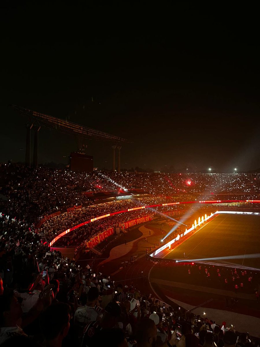 CantosVIP365's tweet photo. O MORUMBI É DISPARADO O ESTÁDIO MAIS LINDO DO MUNDO E SÓ MINHA OPINIÃO IMPORTA! 🇾🇪🔥 https://t.co/sYWuIRAUuf