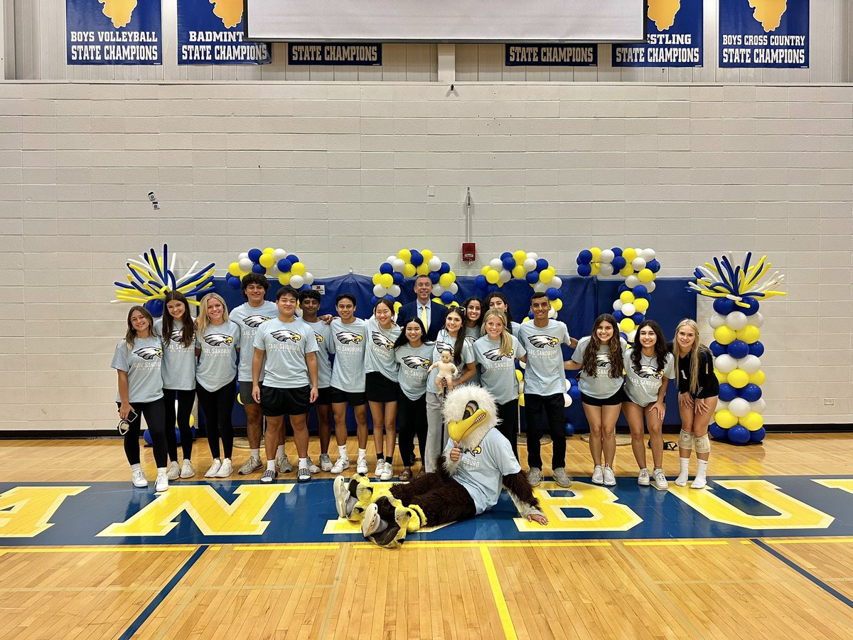 Sandburg SuperfanZ tweet media