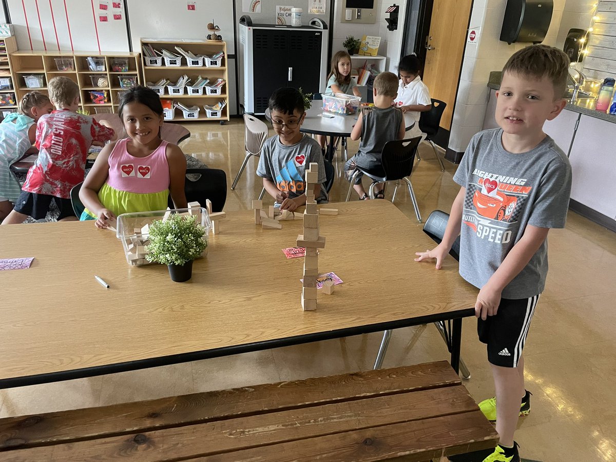 MrsEngel1st's tweet photo. First day fun! ❤️ https://t.co/QbVkVIxTZt