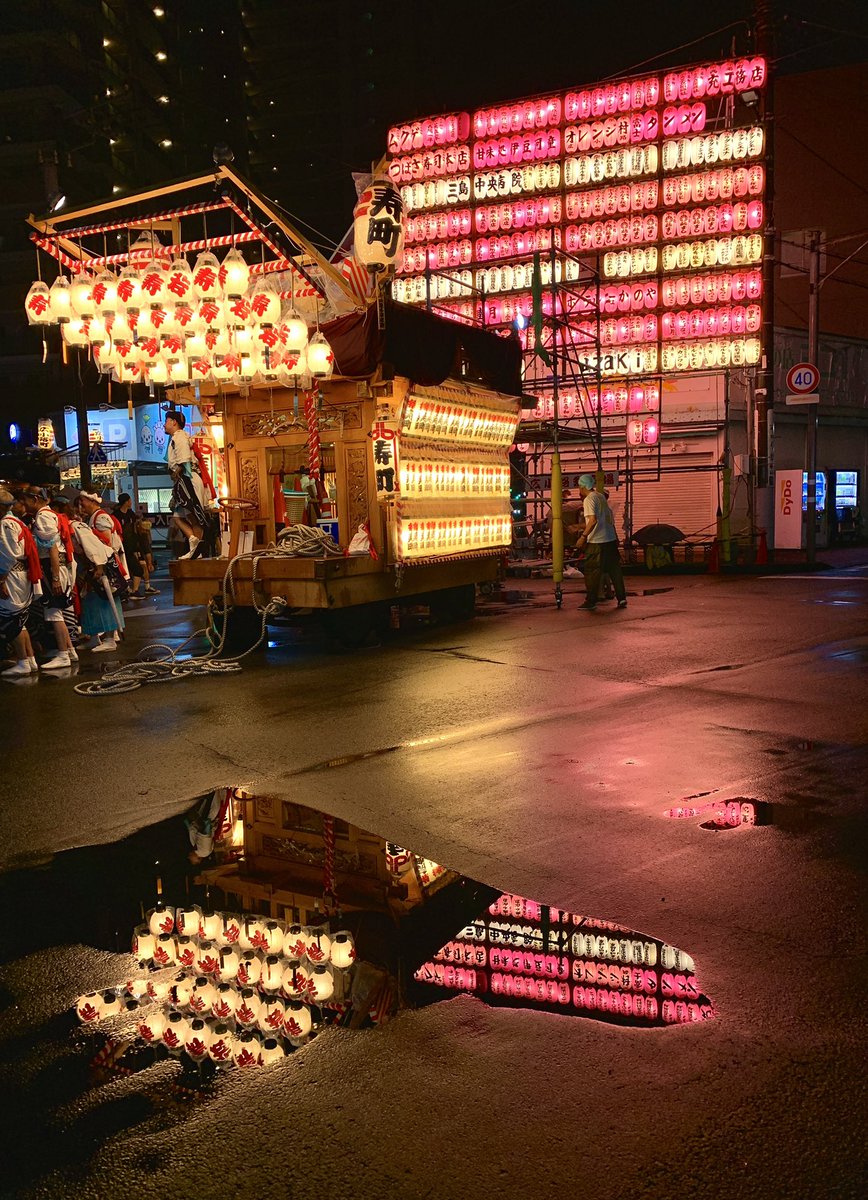 monstar999999's tweet photo. 三嶋大祭り2日目はなかなか雨でしたが無事終了。雨の中の手筒花火は震える緊張感でカッコ良かった。あと1日楽しみましょう！

#三島市観光アンバサダー https://t.co/Gbkdo0EFXQ
