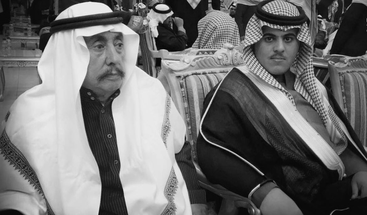 راحوا بسرعه كنها سرعة الريح..
بس العرب من طيبهم مانستهم..

الارض عيت لاتشيل الطحاطيح 
تضايقت من ثقلهم و دفنتهم.."  #شلاش_حمود_بعيجان_آل_علي #حمود_بندر_شلاش_آل_علي