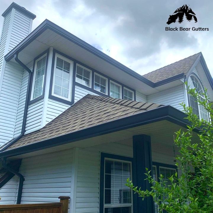 Get Super 5 Fascia Gutters Installed 
Super 5 fascia gutters are installed for houses without fascia boards. The gutters depth allows it to act as fascia and extend past the J-trim to protect it and the soffit.

Get a Quote: zurl.co/3V0e
Call Us: (604) 347 6630