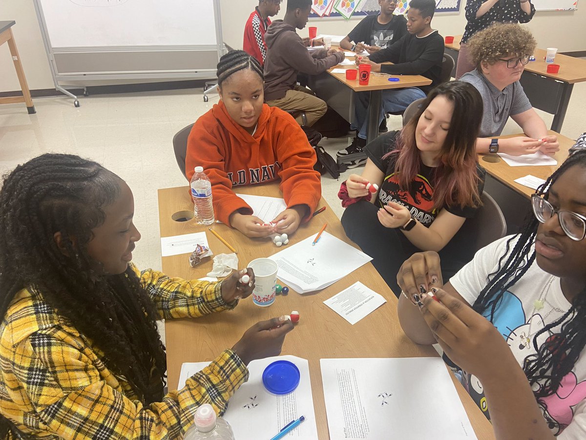 Thank you <a href="/ConsuegraPamela/">Mrs. Consuegra 🐢</a> for allowing me into your classroom to co-teach using Process-Oriented Guided-Inquiry Learning <a href="/POGILproject/">The POGIL Project</a> 

AP Bio associates made great insights about the molecular properties of water. #nccastem #nccaway