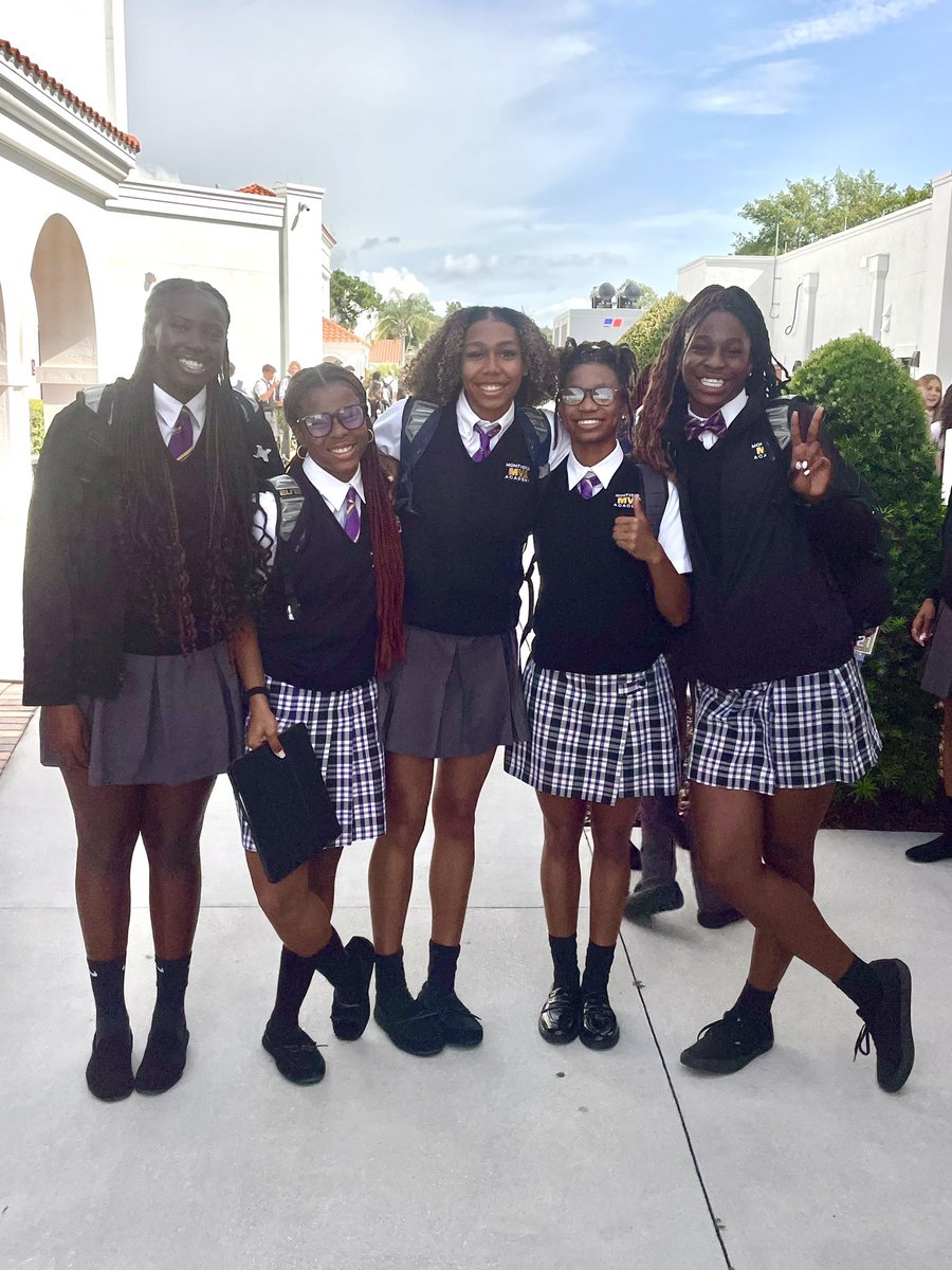 First day of school. Montverde Squad!!!
<a href="/FGBvsEveryone/">@FGBvsEveryone</a> 
@MVAGBB