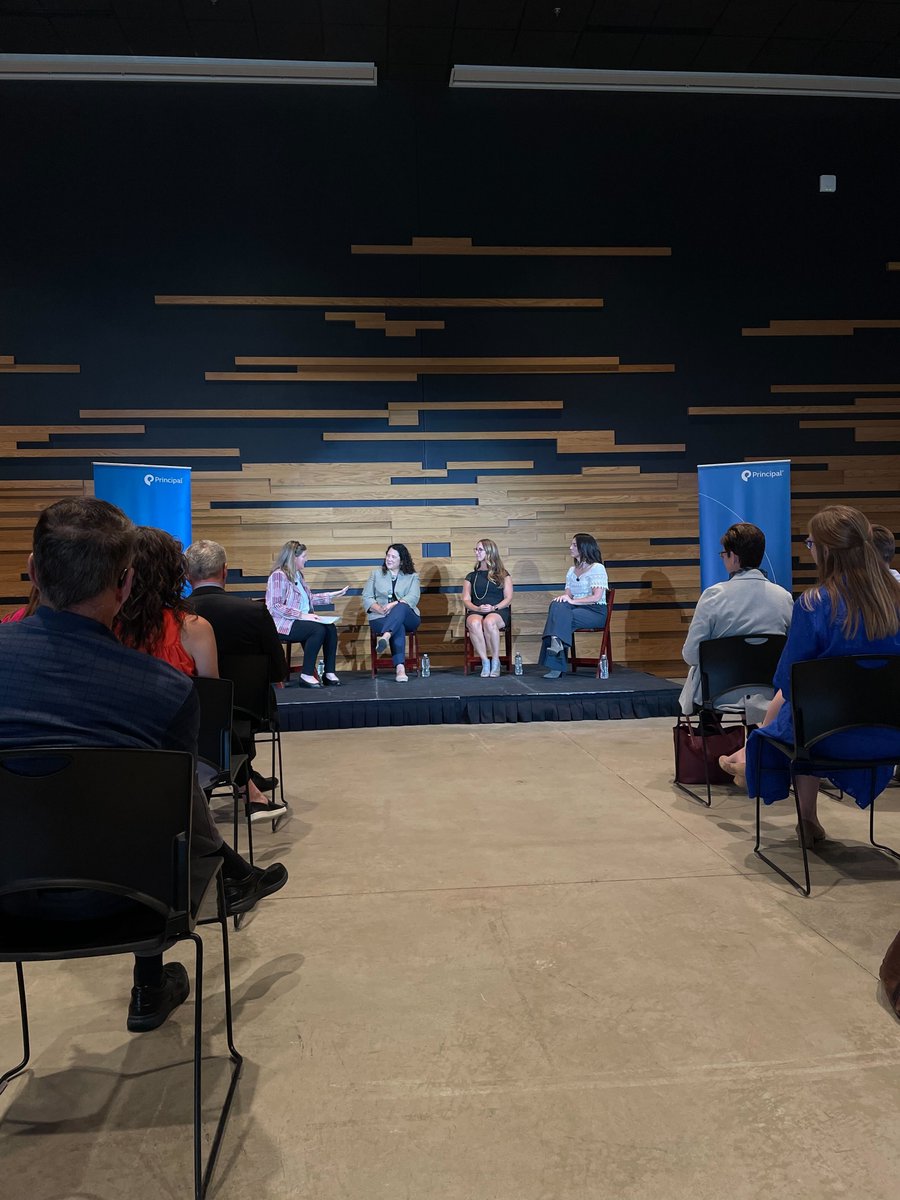 Happening now: @sbagov Admin @SBAisabel, <a href="/principal/">Principal®</a> Executive Amy Friedrich, and <a href="/BusinessForward/">Business Forward</a> join women business leaders for a discussion on #digitaltools and how they can benefit the financial health of both employer and employee.