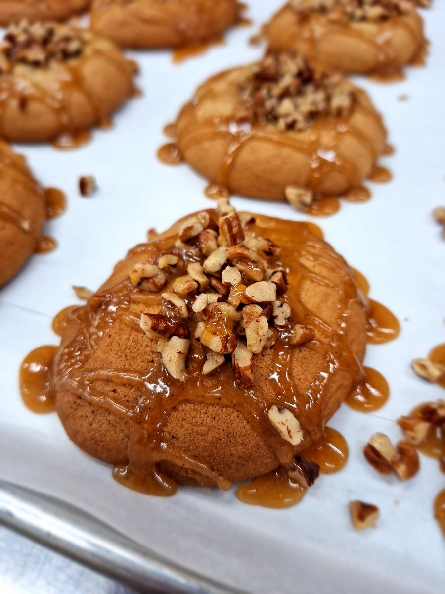 TwoSisters02's tweet photo. Sweet Potato Deluxe Cookies and some other sweet things are available today. 😋
#sweets #dfwbakery #dessert #sweetpotato https://t.co/3rP6C53a0G