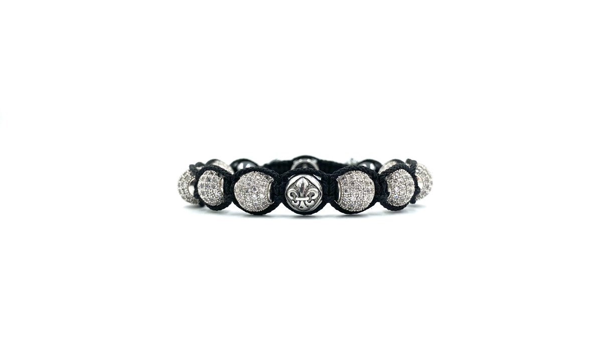 ChristianRexcom's tweet image. "Express your style with elegance! 🌟 Discover our new collection featuring the iconic Christian-Rex Macrame bracelet with pull-lock. Adorned with our beautiful Fleur-de-lis logo. Show the world your attitude with our inspiring quote: 'Attitude is everything.' 💎 #ChristianRex"