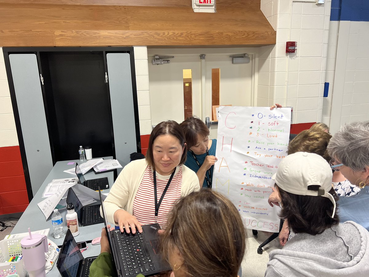 Julie Powell (she/her) tweet media