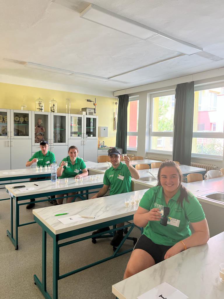 kkamb10's tweet photo. A busy and productive day for the @teagasc team at the first day of competition.  Sincere thanks to our loyal sponsor @fbd_ie. Busy day two tomorrow. 👏🤞🇮🇪 @GurteenCollege @kc_horticulture https://t.co/SGh5g5j8CJ