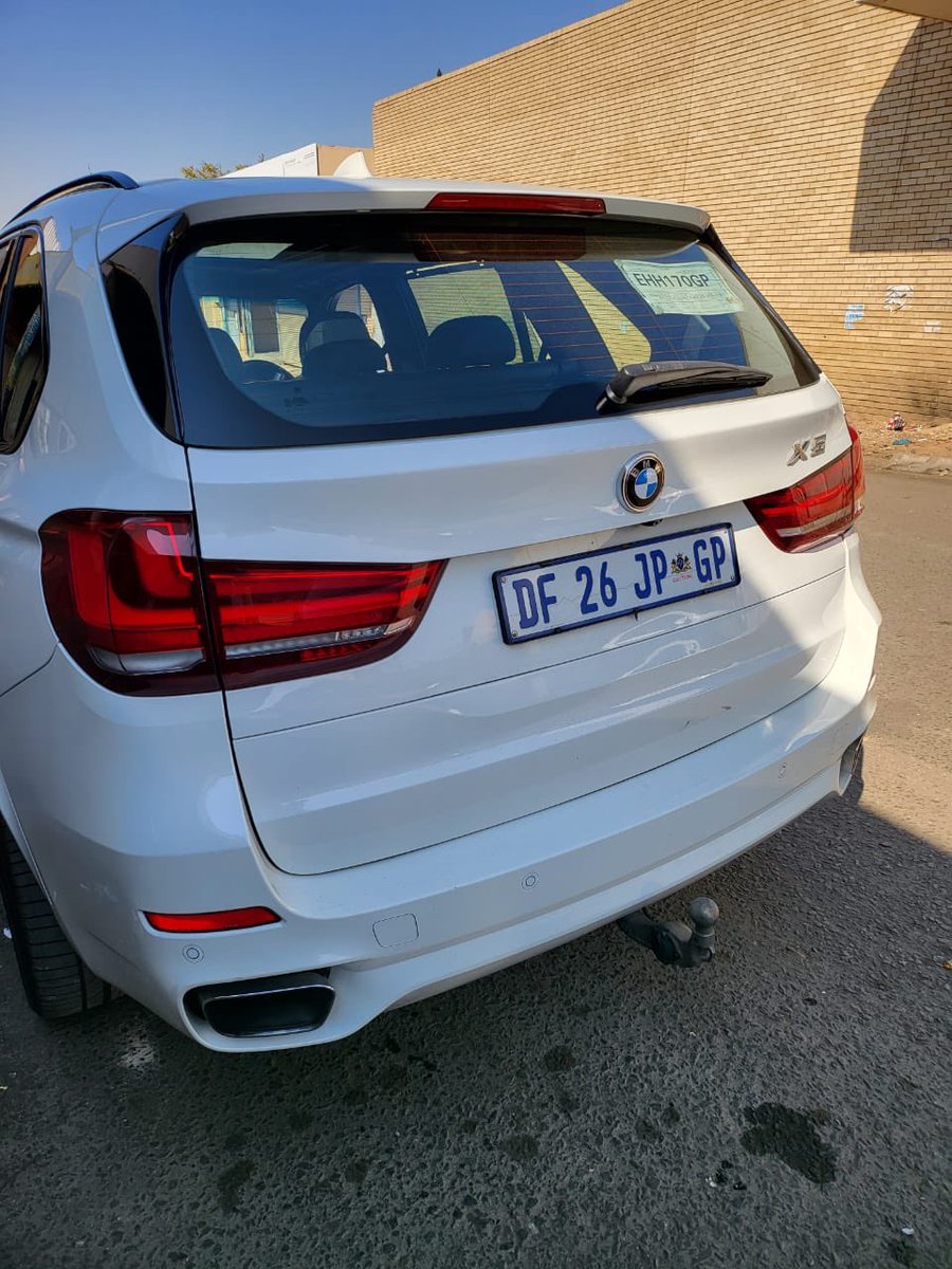 AdvoBarryRoux's tweet photo. This car was hijacked in Kempton Park about 30 minutes ago. If seen please contact the nearest Police Station. 

Repost for Awareness https://t.co/kwAPycUNsv