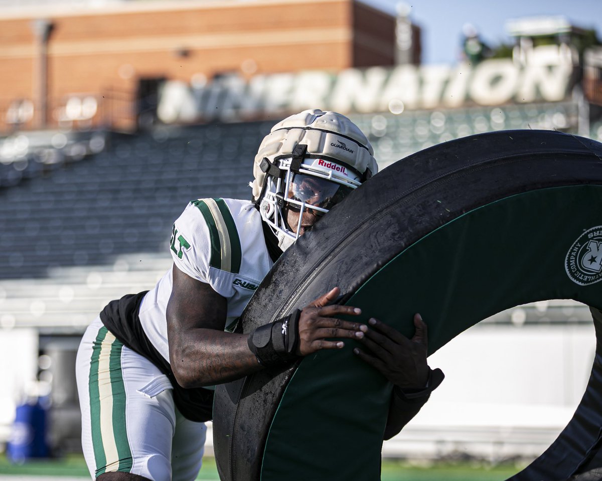 Charlotte Football tweet media