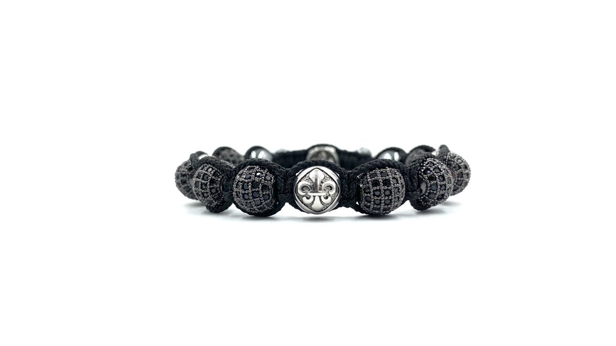 ChristianRexcom's tweet image. "Experience elegance: Christian-Rex Macrame bracelet. 🌟 Adorned with our iconic fleur-de-lis logo. Discover more at Christian-Rex.com 💎 #Fashion #ChristianRex #Alpacinobracelet