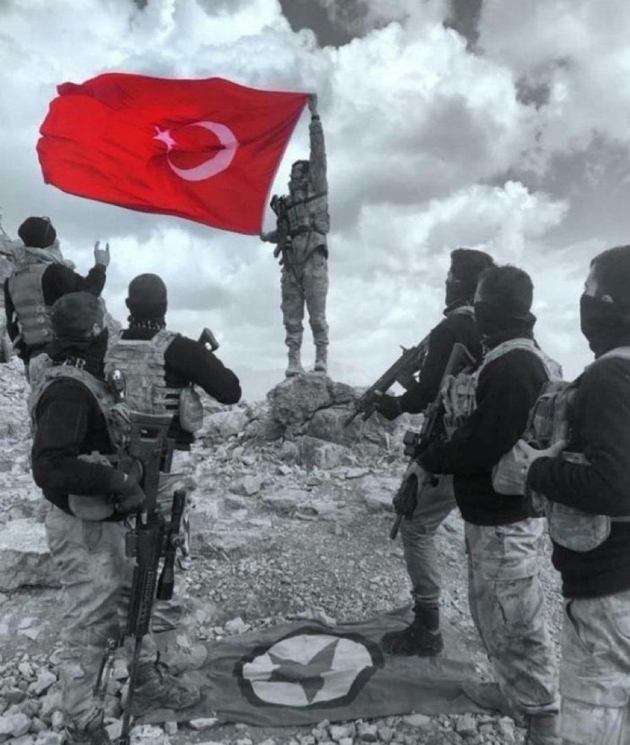 Seçim öncesi iktidar da, muhalefet de ‘kadro’ sözü verdi

3 ay geçti, kimseden çıt yok

200 bin #UzmanÇavuş sabırla <a href="/TBMMresmi/">TBMM</a> açılışını bekliyor

Cephede omuz omuza şehadete koştukları subay, astsubay gibi kadro güvencesi istiyorlar

#UzmanÇavuşlara verdiğiniz sözün takipçisiyim