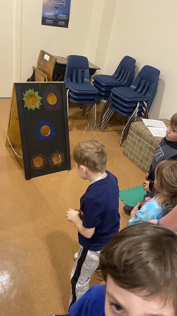 Another great morning in our Summer Program, learning all about flowers 🌸