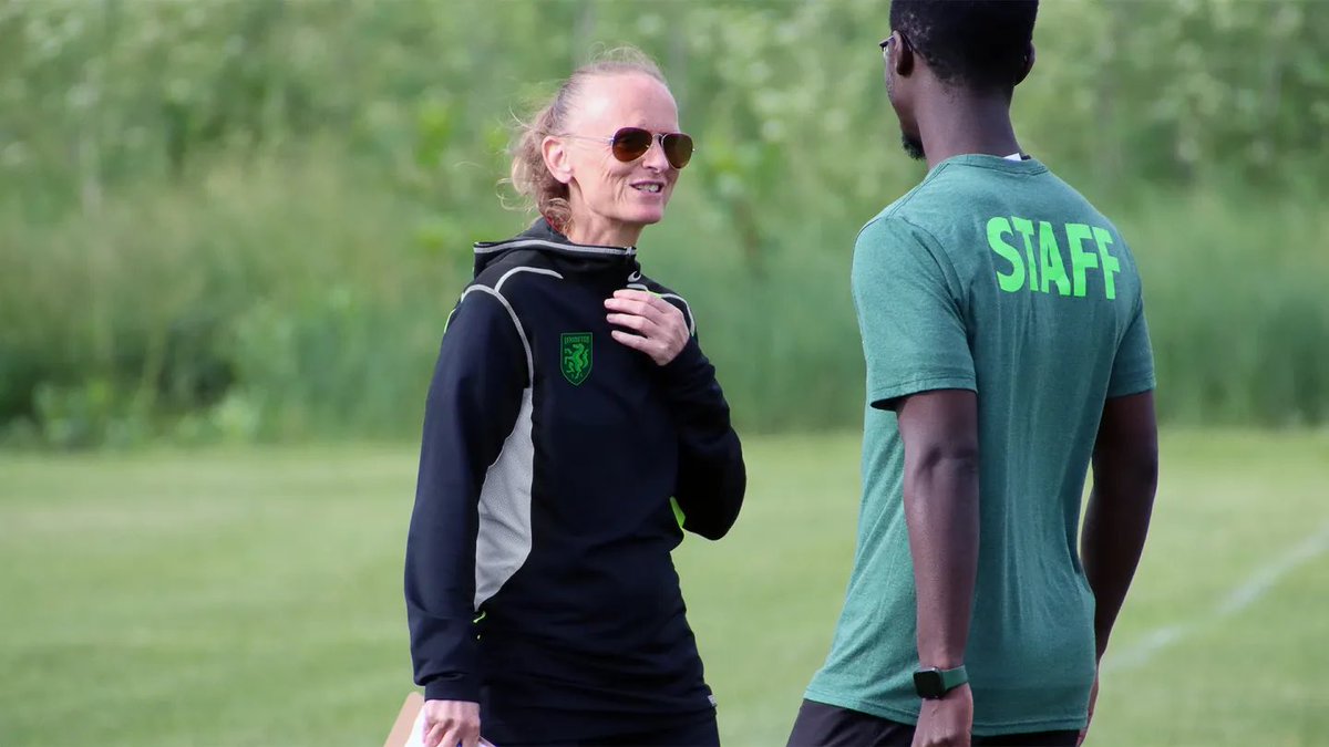 Happy birthday to our Men’s First Team assistant coach, Warren Goodhind and our Women’s Sporting Director Michelle Rayner! 🥳💚
