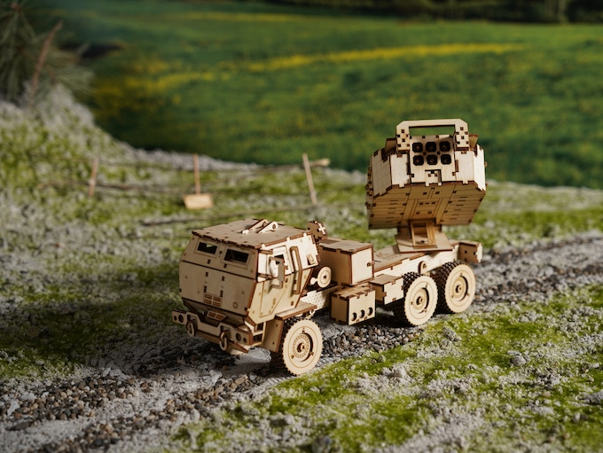 Wooden Army is giving me a custom version of their HIMARS kit featuring the War Mapper logo! 😄 It's been a while since I've dabbled in a modelling kit, and I'm genuinely looking forward to diving back into one.

They're right in the middle of a Kickstarter campaign for these
