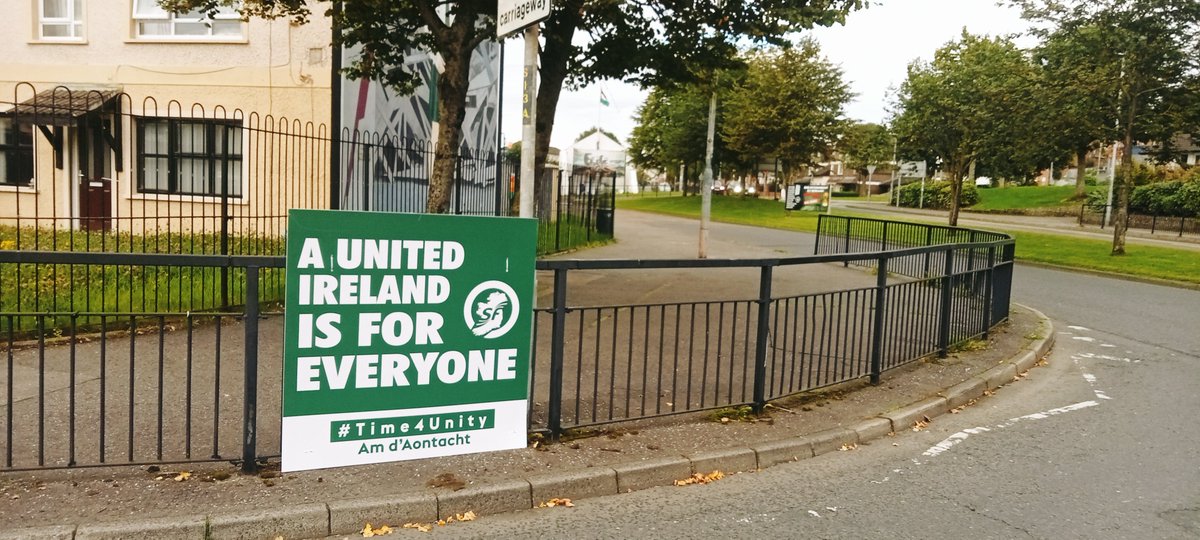 DerrySinnFein's tweet photo. Martin McGuinness Cumann placing billboards across the Bogside tonight #time4unity #irishunityref https://t.co/VybPqaG8Ms