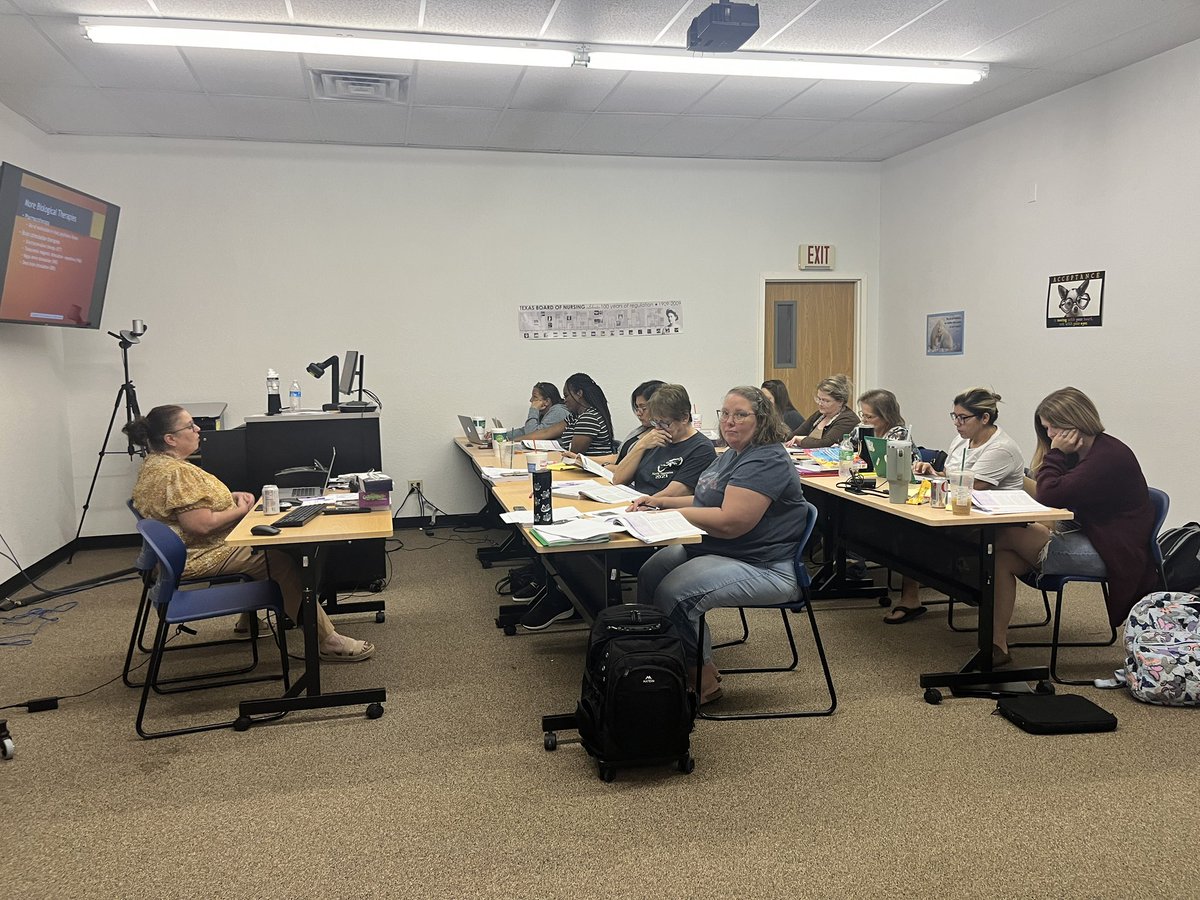 ccdawgs's tweet photo. Woo hoo! It's the first day back for students and we are thrilled to have you here! Our community has grown and we are proudly celebrating our 125th year. Here's to an exciting, rewarding, and educational year ahead! #ccdawgs #ClarendonCollege #125 #quasquicentennial https://t.co/f7D4ocAi5Y