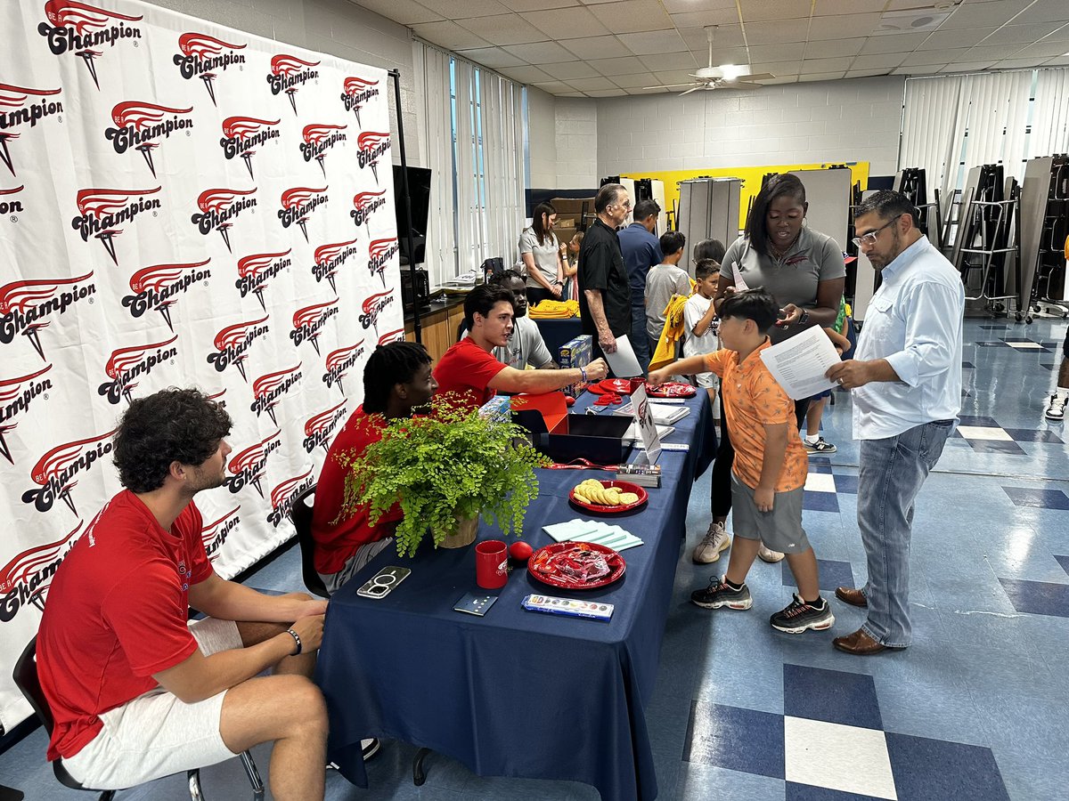 Thank you to St. Ambrose for allowing us CAA atheltes with <a href="/BEACHAMPIONINC/">Be A Champion, Inc.</a> help put on a great back to school event! <a href="/HCUHoops/">HCU BASKETBALL</a>