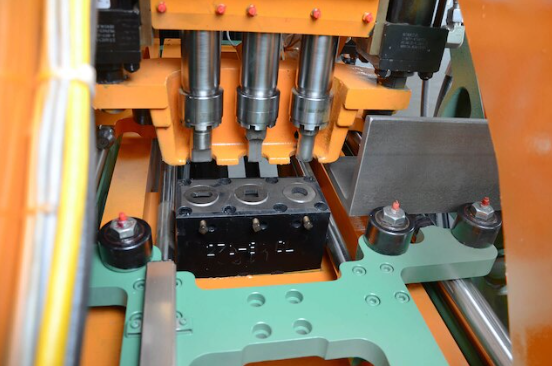 minerdandsons's tweet image. Minerd Steel&apos;s angle and flat line is a cost effective process for production run angle and flat parts. Our operators will accurately and quickly punch, mark and shear your parts to your unique specification. Call us today or visit us @ minerdandsons.com #AngleMaster