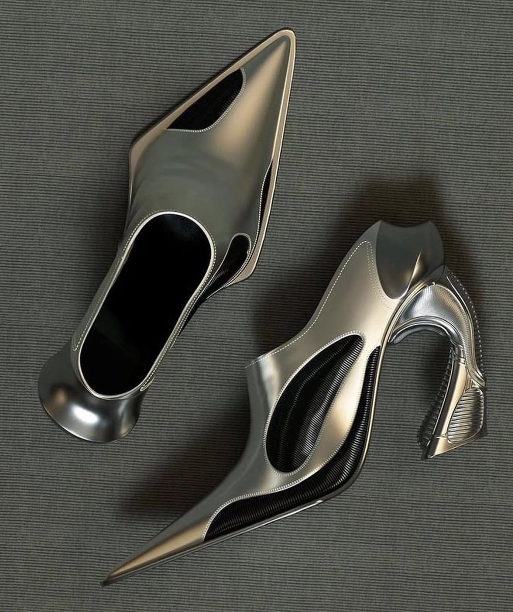 “Alien” Heels by Uv Zhu (2023)