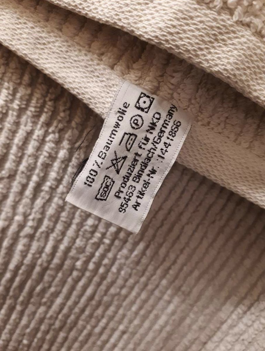 DerSMManager's tweet image. Eine Sekunde gegoogelt, Nova Flair Handtuchmarke gefunden. @AktenzeichnXYZ #aktenzeichenxy