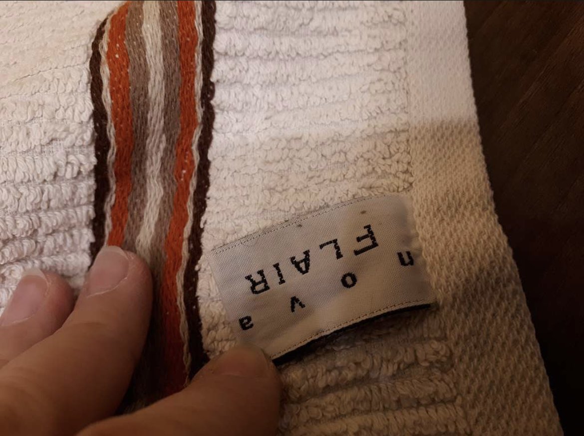 DerSMManager's tweet image. Eine Sekunde gegoogelt, Nova Flair Handtuchmarke gefunden. @AktenzeichnXYZ #aktenzeichenxy