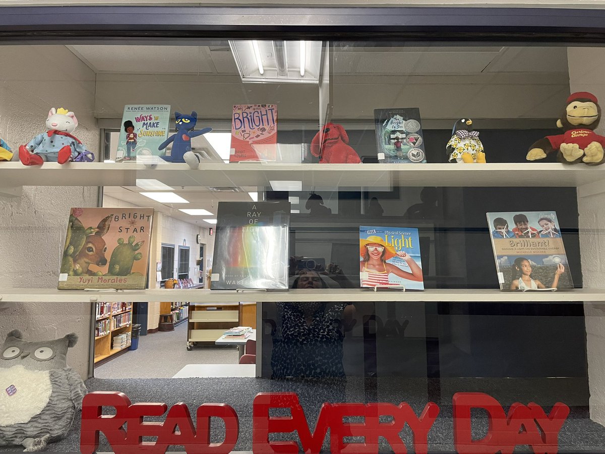 Ms. Spino tweet media