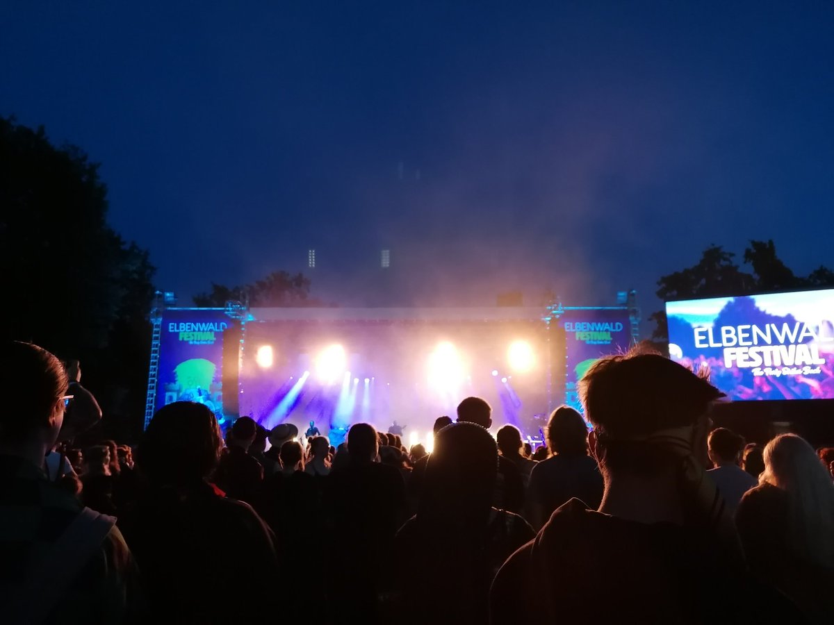 hannah_x7's tweet photo. Es war so wunderschön <3
#DAbeimEWF
#Ewf23 https://t.co/YA7xKcUd5L