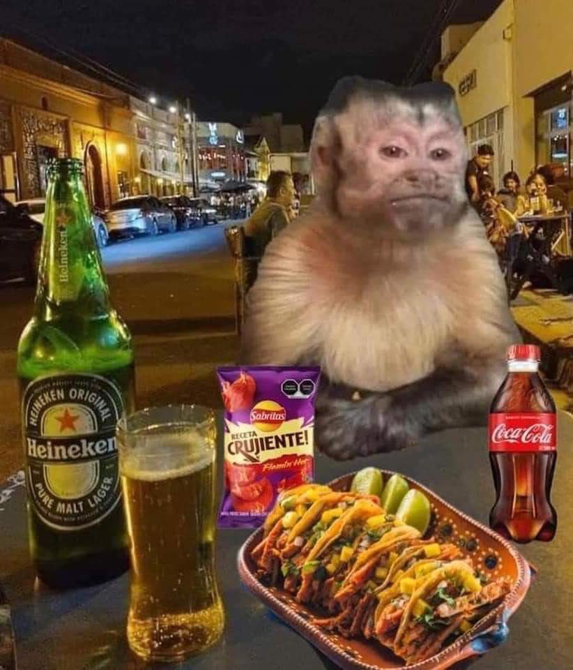 corridosybandas's tweet photo. Yo esperando que mi novia tome la foto de su historia, para empezar a tragar https://t.co/aS236iLjxP