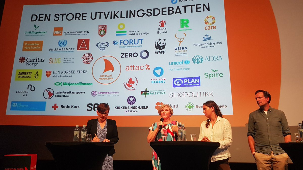 Under Den store utviklingsdebatten på #arendalsuka2023 om ulikhet i utviklingspolitikken blir #Tvinnereim utfordret på bistandsprosenten og hva Norge burde bidra med i en verden i krise og hvor utviklingen går feil vei. #ForUM mener Norge må gjøre mer i møte med gjeldskrisen.