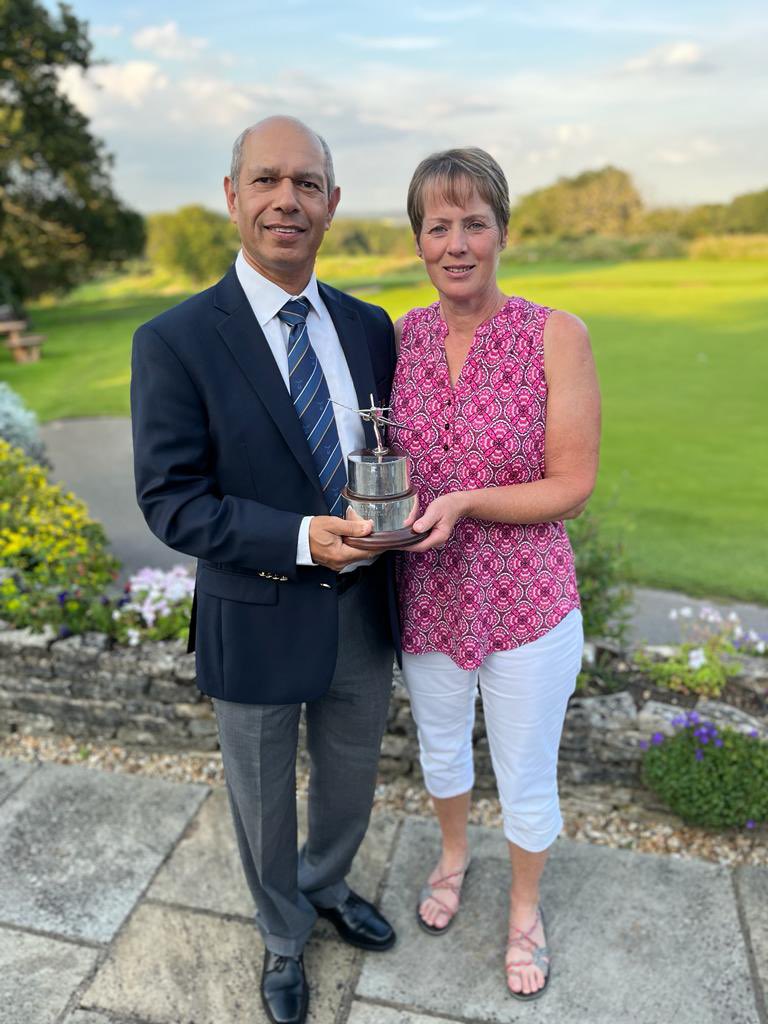 Well done to Khalid Aslam and Sandy Wiswould for winning the Spitfire Trophy today 👏🏽⛳️