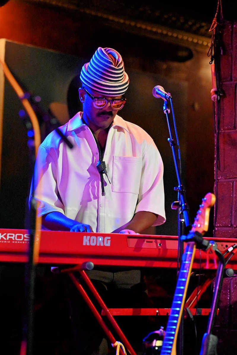 JeromeBrooksJr's tweet photo. Photos from #TheCuttingRoomNYC #CuttingRoom #CuttingRoomNYC
@CuttingRoomNYC
FEAT:
#RickyPersaudJr @Rickypersaudjr
#JeromeBrooksJr
#MowgliGiannitti
#JeanneCarnoRosenberg
#ValeriePersaud
๐ฉ #Esenshel @esenshel
๐ #BrainDead
Cousins #TaniaThomas & #JamesThomas came https://t.co/5jcNN2RHWu