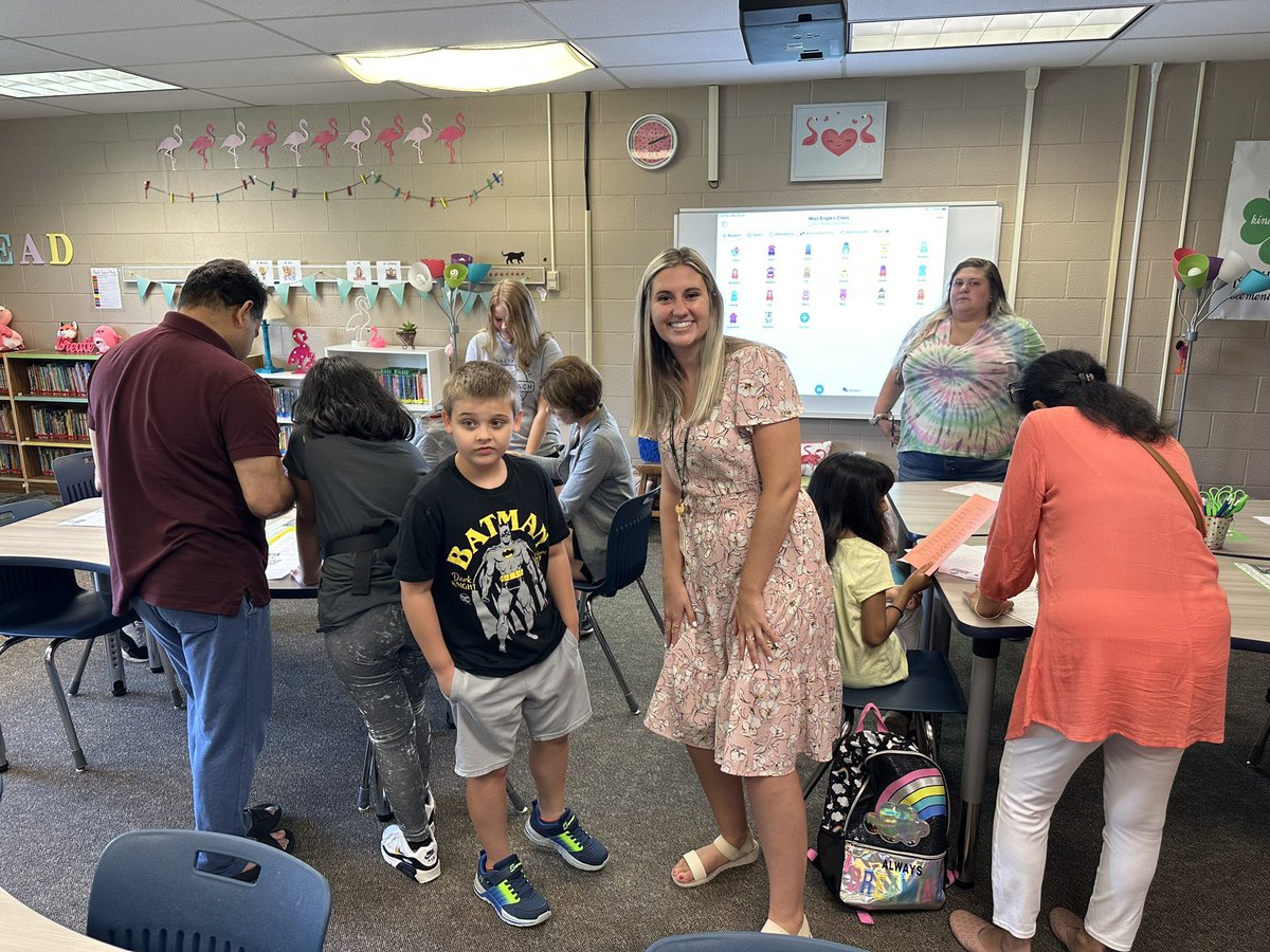 Walk through Wednesday and meet the teacher was a blast. It was wonderful to see our students smiling faces. We look forward to welcoming them back tomorrow! 🦦❤️ #BetterTogetherDCS