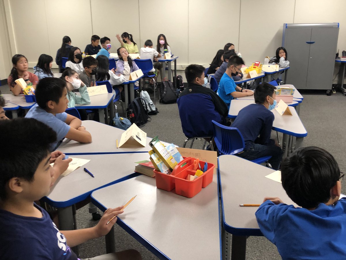 BUSDFuentes's tweet photo. 🎉So proud of our first cohort of Mandarin students! They are now in 6th grade & launching our middle school #dualimmersion program!🌟 @Sierramont_MS @BerryessaUSD #trailblazers #multiliteracy #LIFT #pathwaytothefuture💙 https://t.co/bTjIaER38h
