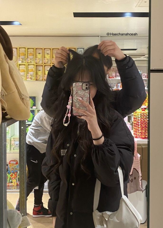 21H49M's tweet photo. ㅤ
ㅤㅤ›  쿄와 함께하는 하루 🐻 #𝐃ivulga𝐂𝐇𝐁
ㅤ https://t.co/px7dPQKSOY