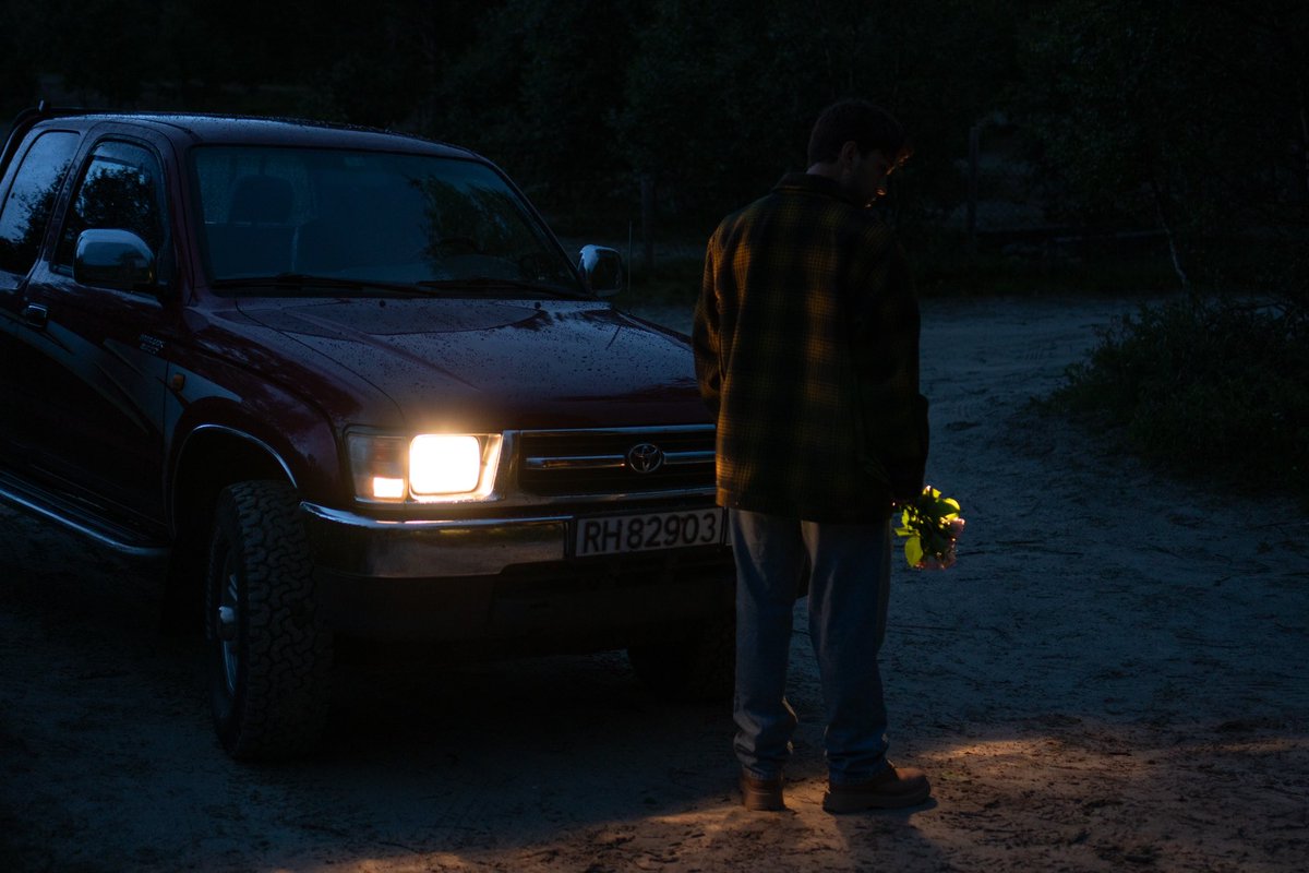 should be dancing in the headlights 
if only we could remember how..

no one else - august 18th ❤️‍🔥

#newmusic #indiepop