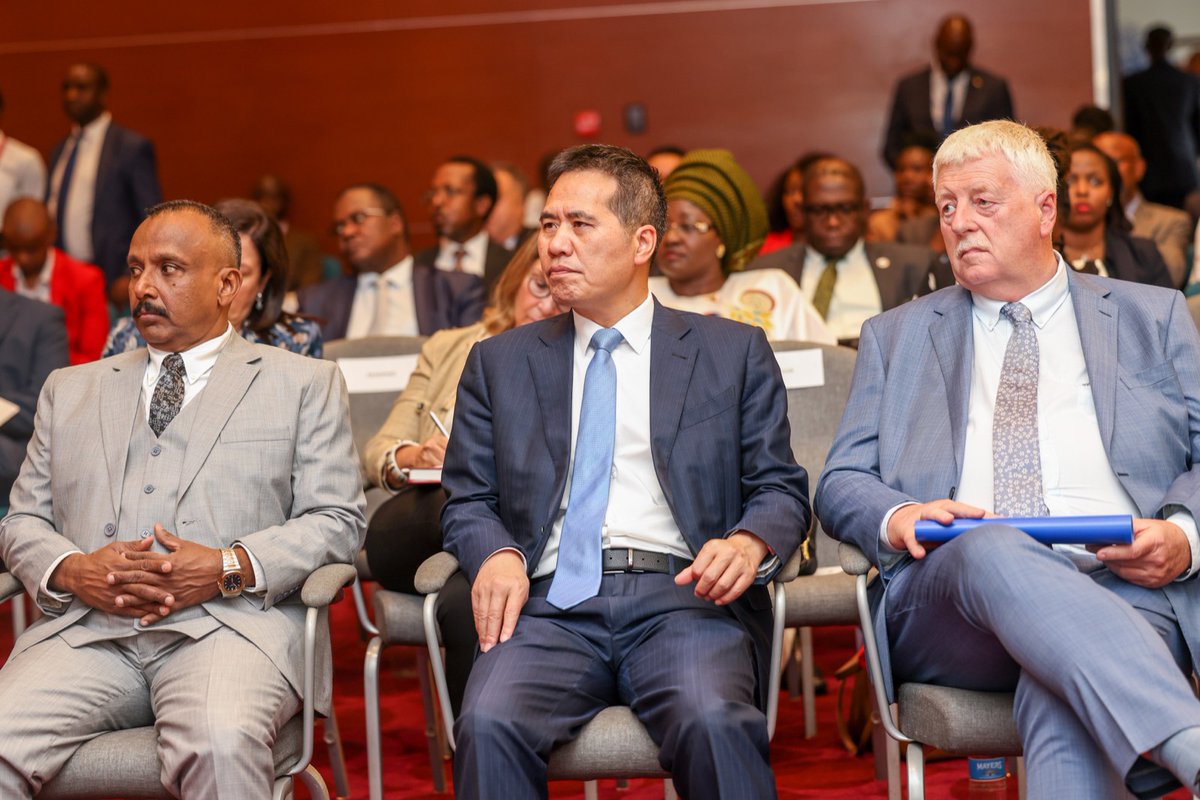 StateHouseKenya's tweet photo. 𝐃𝐄𝐑𝐈𝐒𝐊𝐈𝐍𝐆 𝐀𝐅𝐑𝐈𝐂𝐀 𝐖𝐈𝐋𝐋 𝐑𝐀𝐈𝐒𝐄 𝐈𝐍𝐕𝐄𝐒𝐓𝐎𝐑 𝐂𝐎𝐍𝐅𝐈𝐃𝐄𝐍𝐂𝐄

President @WilliamsRuto has said reforms in the international financial system will help boost investor confidence in Africa.

The President said derisking Africa will foster better relations between the public and private sectors for the common good.

He noted that the current financial system that has falsely profiled the global south as a risky investment destination works against the continent. - https://t.co/4xEmN04Zmv