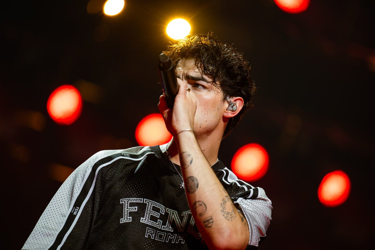 jonasbrothers's tweet photo. Had so much fun in Boston last night…who’s ready for round two? #THETOUR https://t.co/NAttT9VCQm