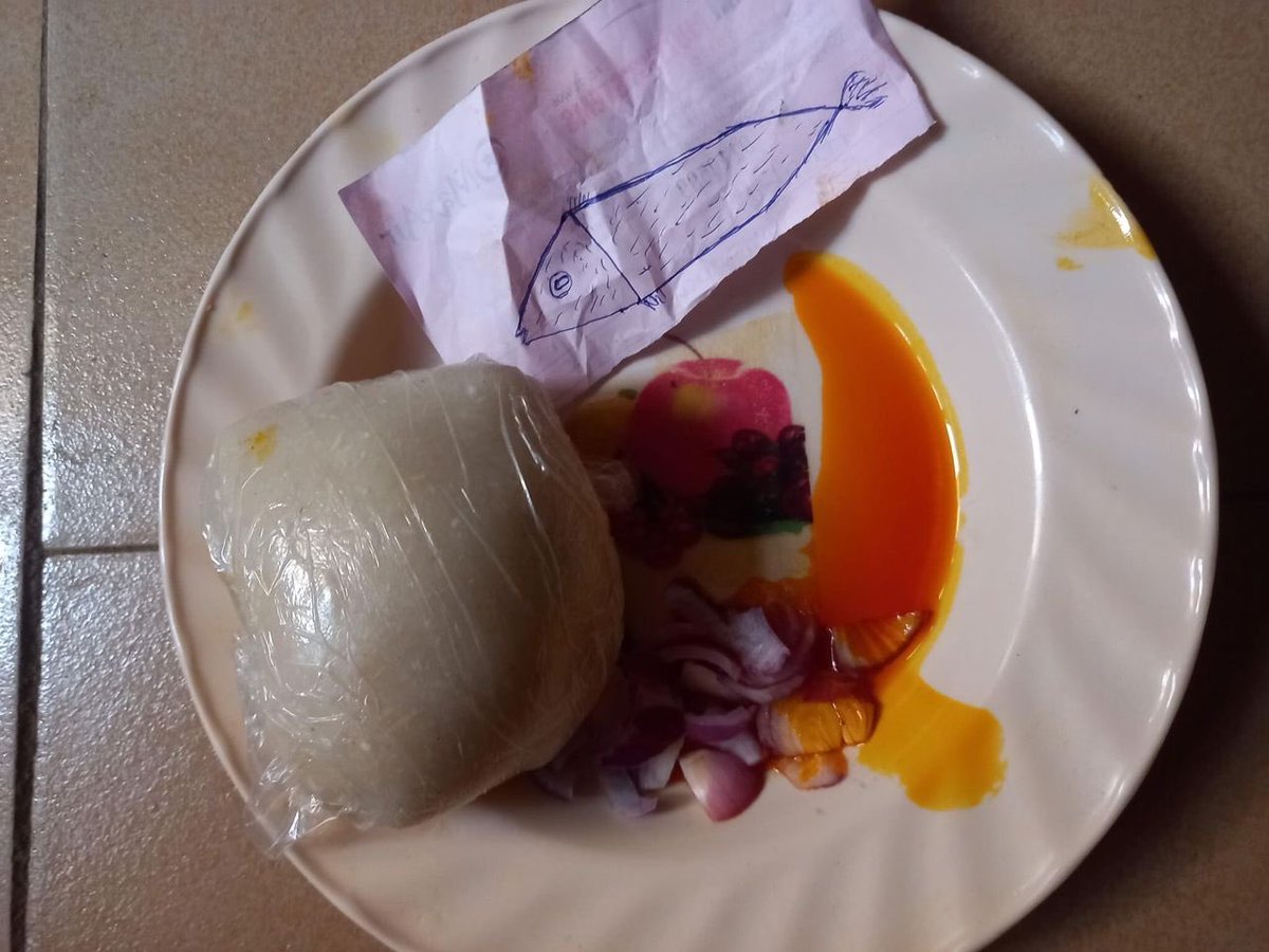 AMS_mega_'s tweet image. Man no fit use 1k eat two meet two fufu for restaurant again. 🙏 Who carry us rich here